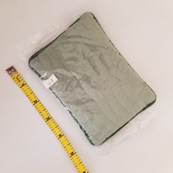 Quilted Tissue Holder - Hawaiian Quilt - Flower - Picture 3 of 3